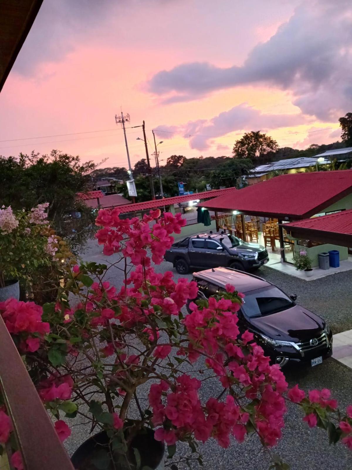 Hotel La Fiore De Bahia Увита Экстерьер фото